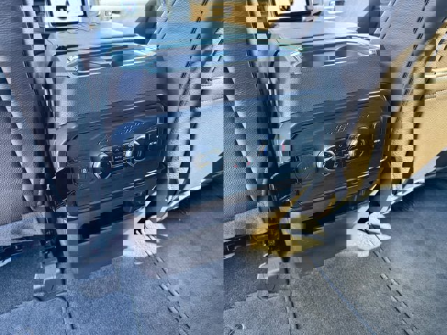 Used 2024 Ford Expedition King Ranch image 21