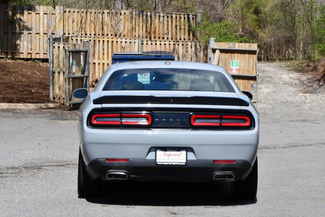 Used 2022 Dodge Challenger SXT w/ Blacktop Package image 10