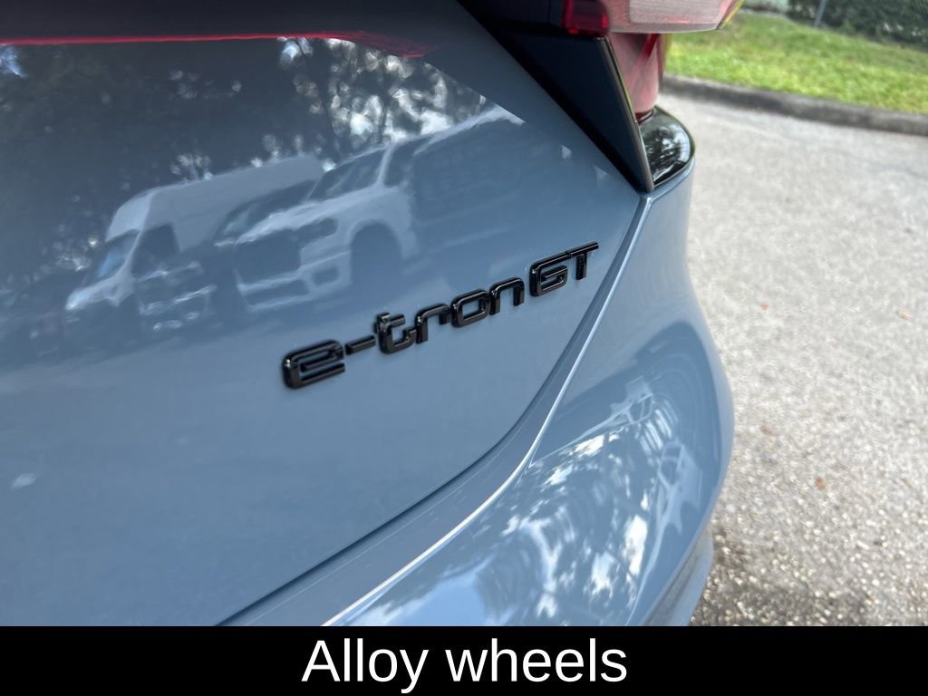Used 2024 Audi RS e-tron GT w/ Carbon Performance Package image 17