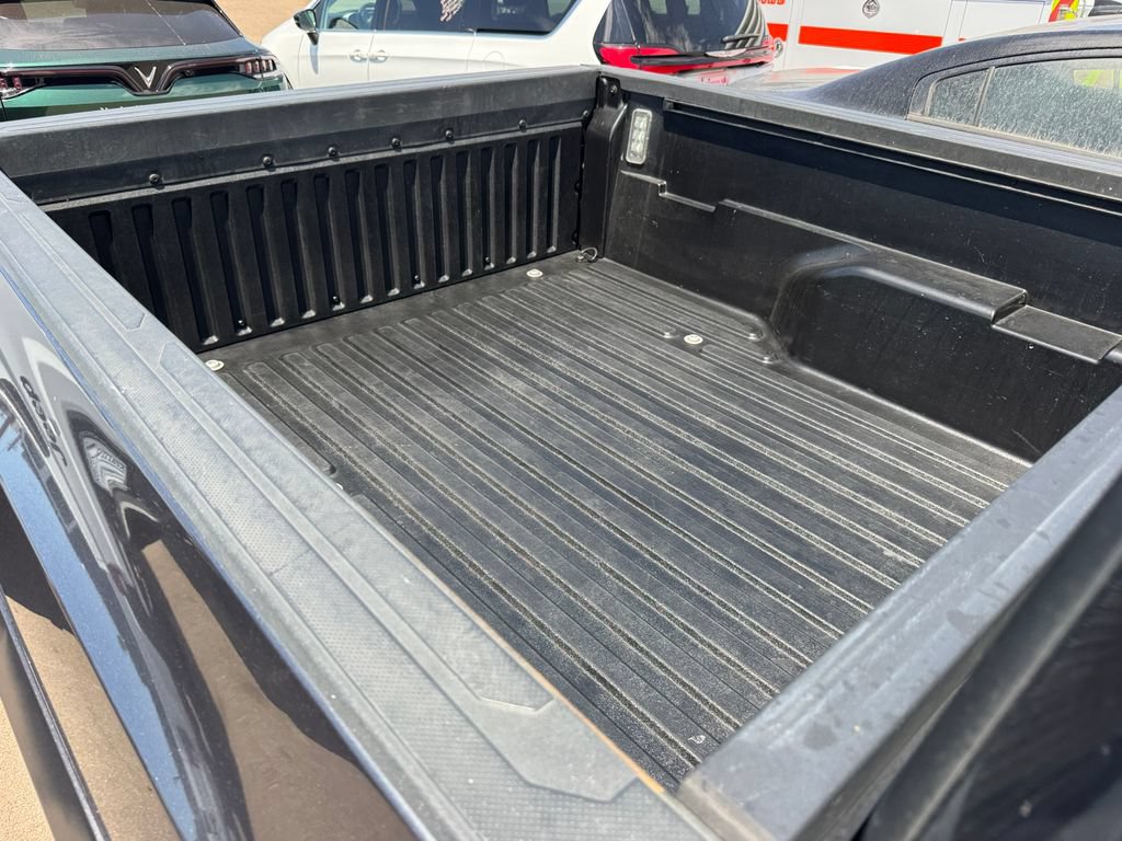 Used 2021 Toyota Tacoma SR5 w/ Blackout Package (TMS) AWD/4WD image 6