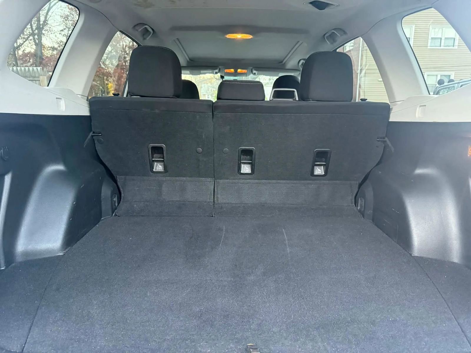 Used 2015 Subaru Forester 2.5i Premium w/ All-Weather Package image 11