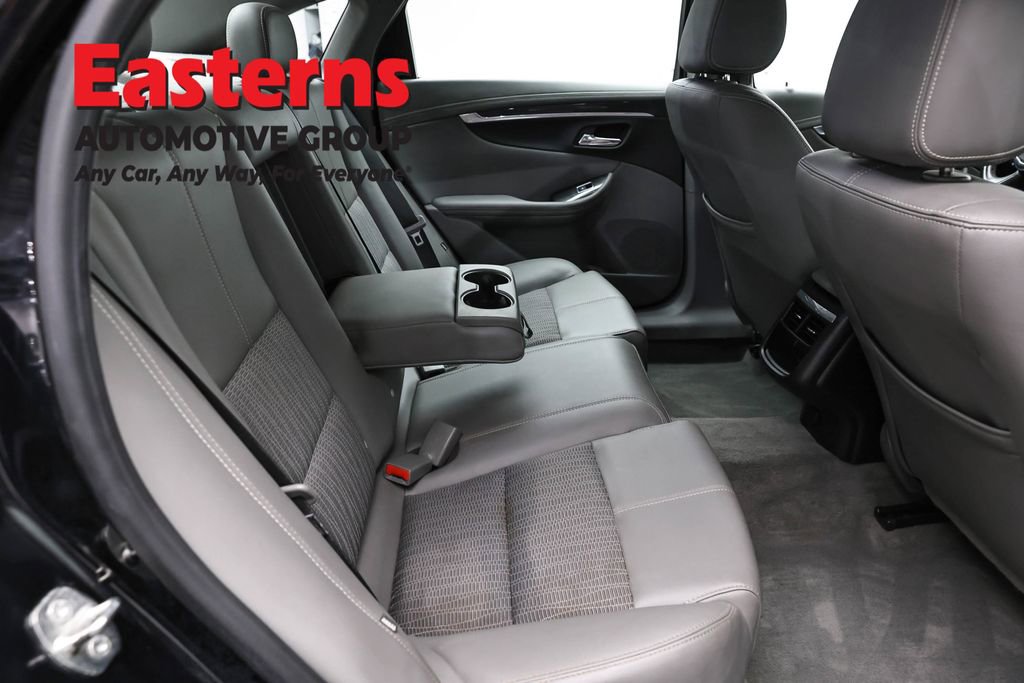 Used 2019 Chevrolet Impala LT FWD image 23