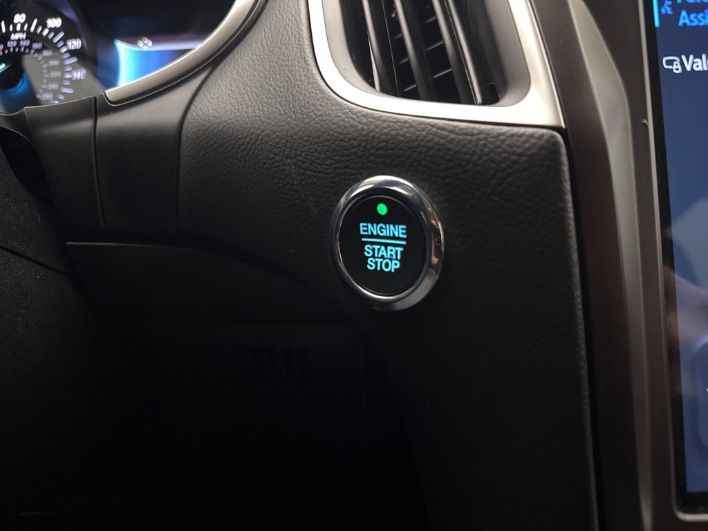 Used 2021 Ford Edge SEL image 24