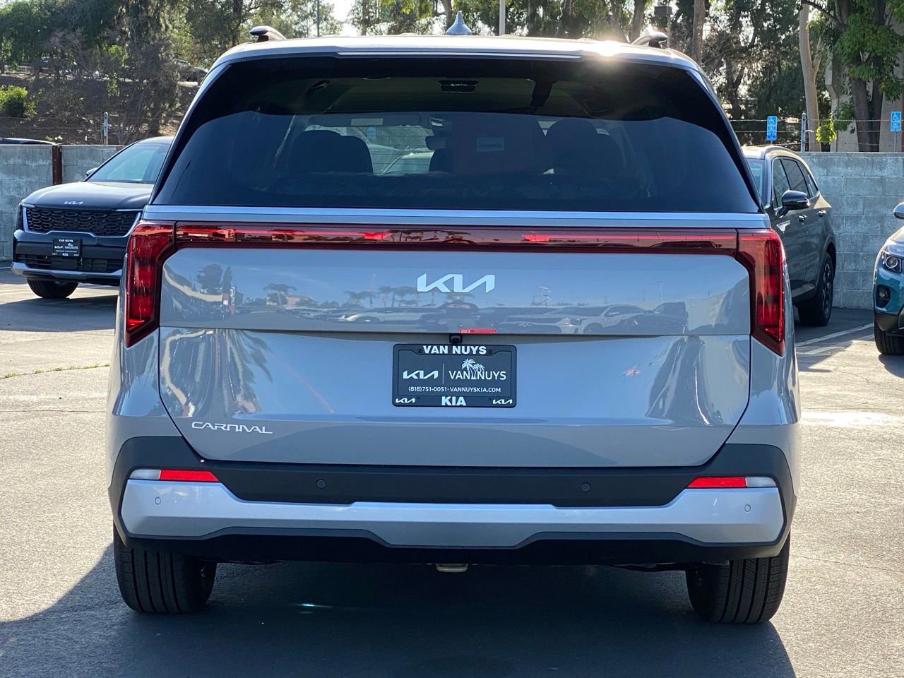 New 2026 Kia Carnival EX image 5