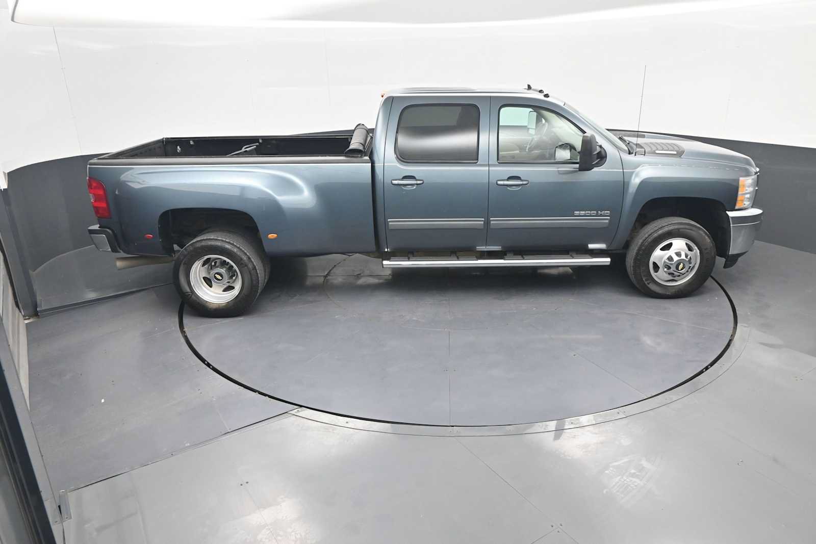 Used 2012 Chevrolet Silverado 3500 LTZ AWD/4WD image 39