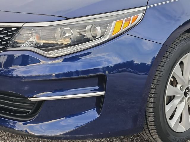 Used 2018 Kia Optima EX w/ Premium Package FWD image 10