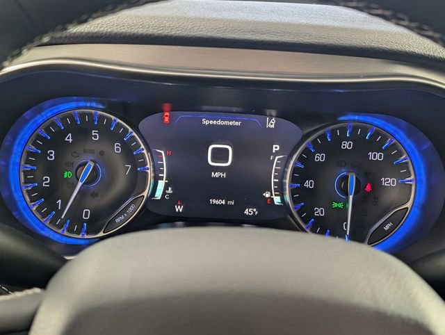 Certified 2024 Chrysler Pacifica Limited w/ Uconnect Theater Family Group image 19