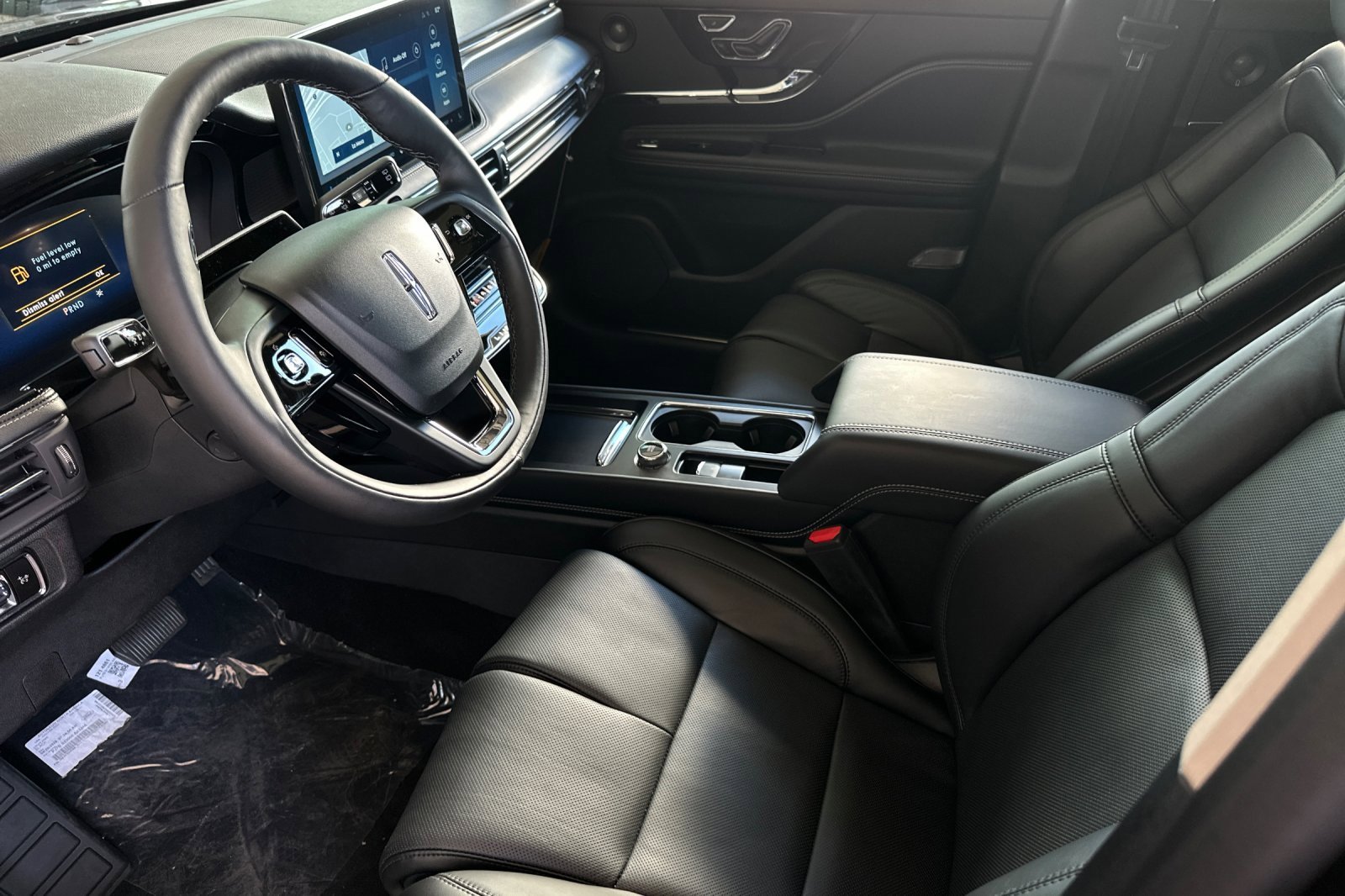 New 2025 Lincoln Corsair Reserve w/ Equipment Group 202A image 9