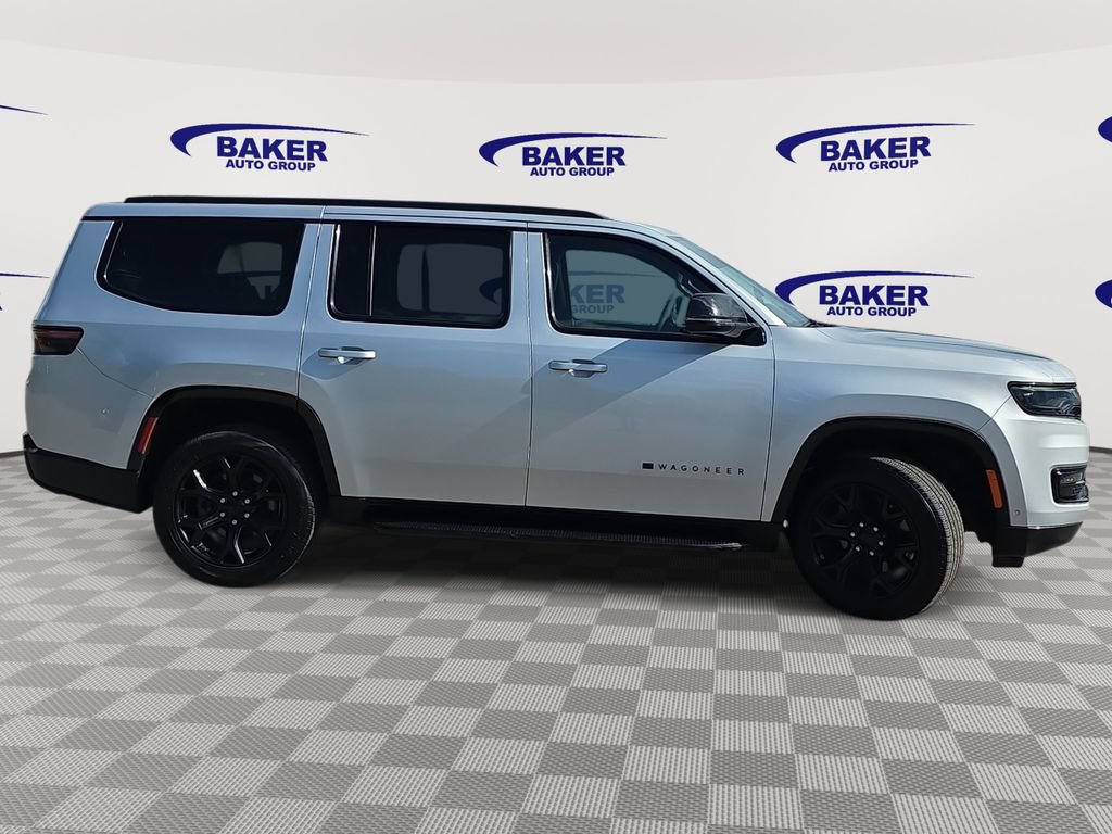 Used 2024 Jeep Wagoneer Series II AWD/4WD image 2