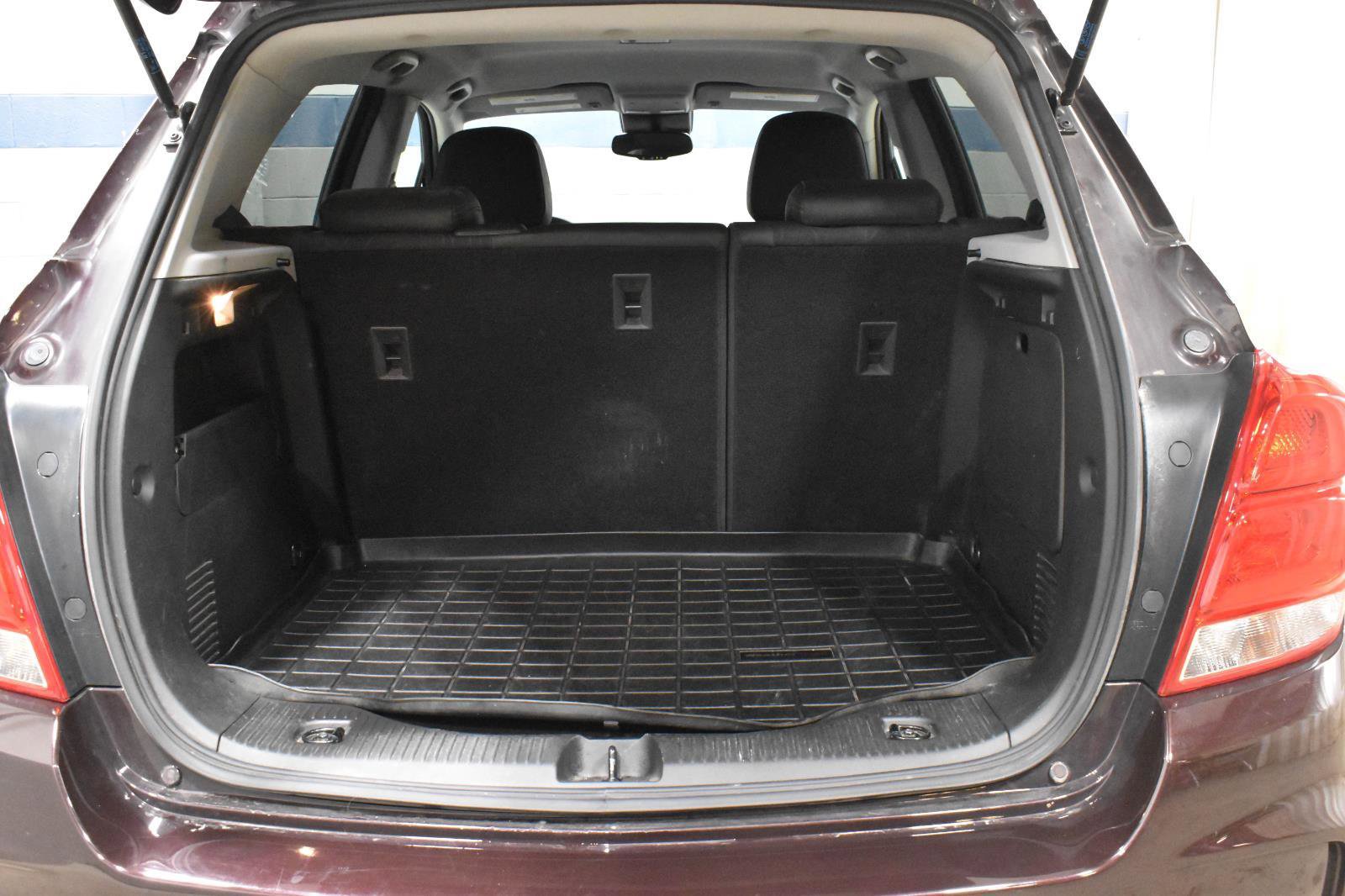 Used 2022 Chevrolet Trax LT image 25