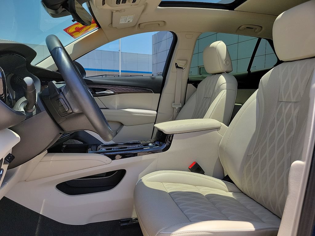 Used 2023 Buick Envision Avenir FWD image 23
