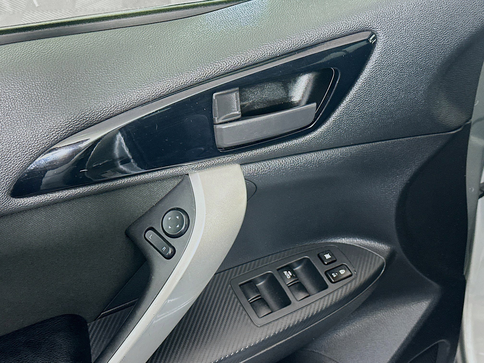 Used 2020 Mitsubishi Eclipse Cross ES FWD image 15
