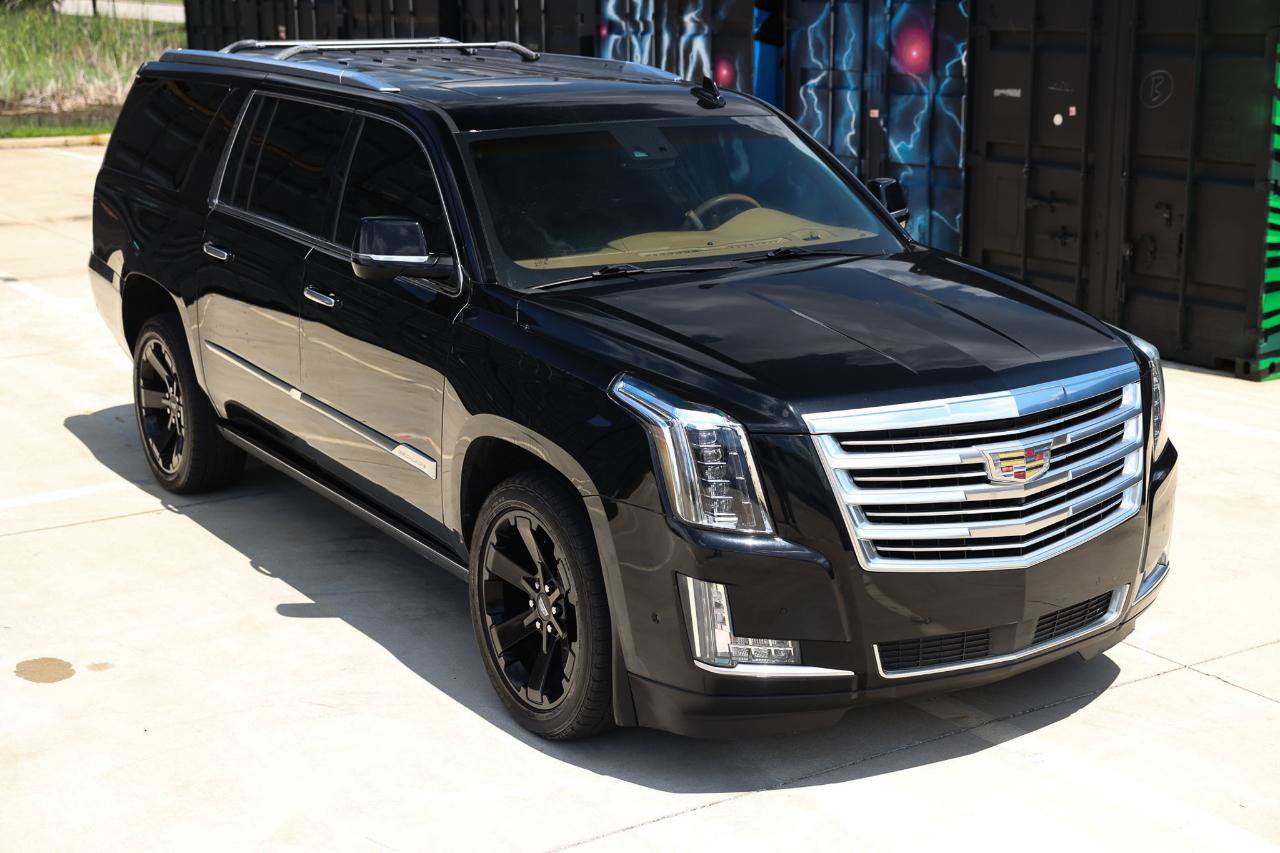 Used 2017 Cadillac Escalade ESV Platinum RWD image 15