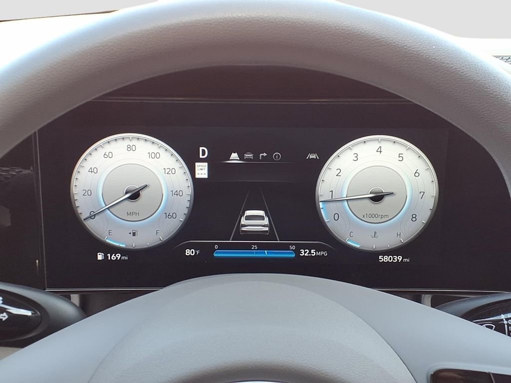 Used 2024 Hyundai Elantra SEL image 19