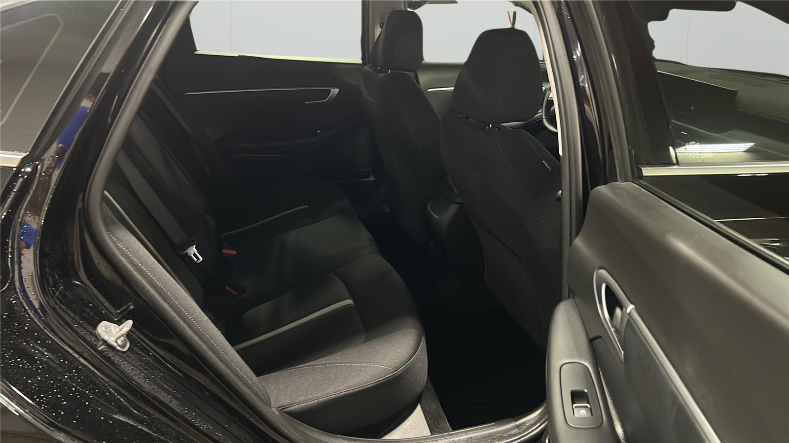 Used 2025 Hyundai Sonata SEL FWD image 13