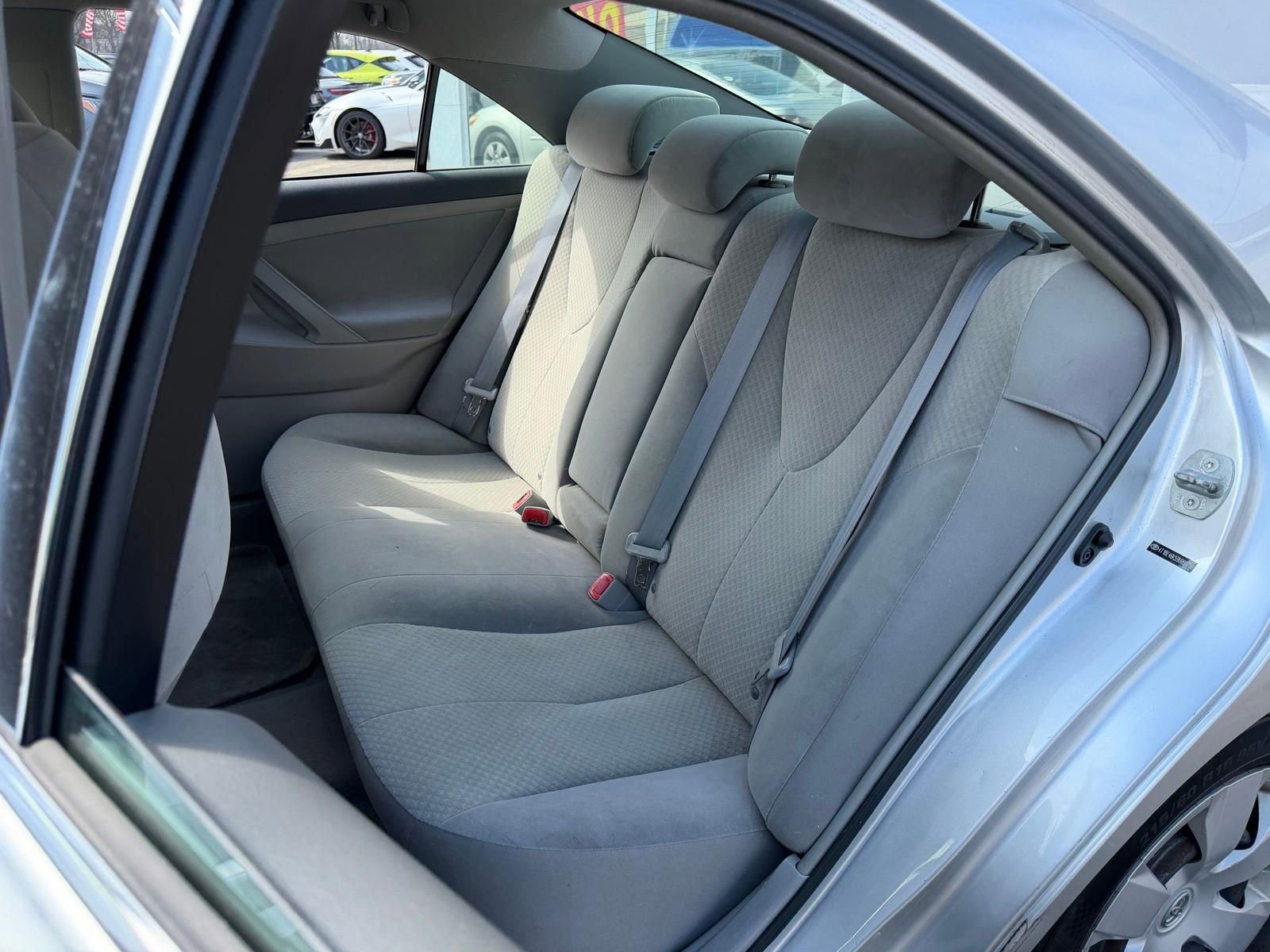 Used 2009 Toyota Camry LE image 18