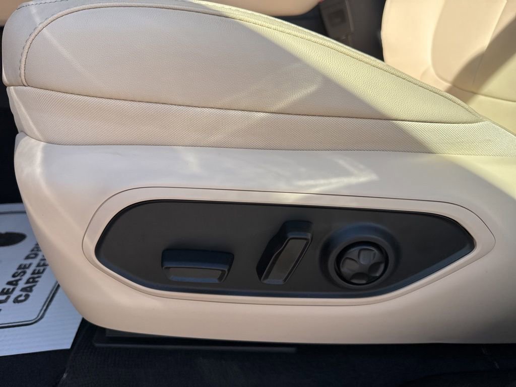 New 2025 Jeep Grand Cherokee L Limited image 25