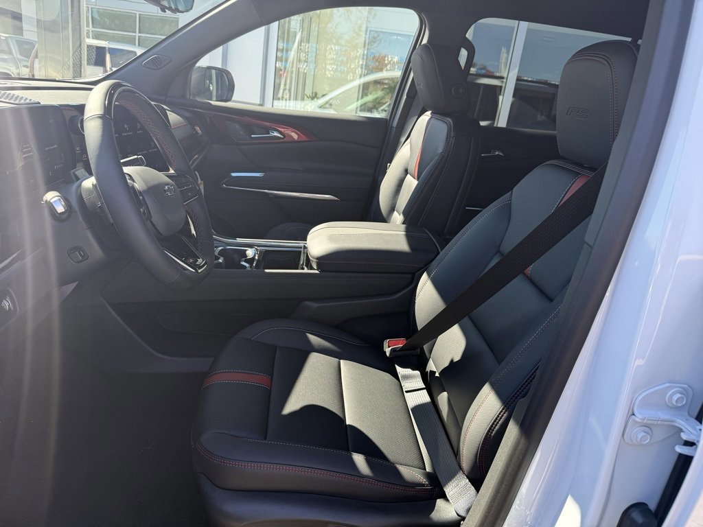 New 2026 Chevrolet Traverse RS w/ LPO, Floor Liner Package image 8