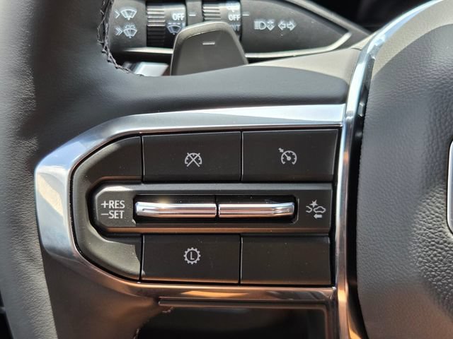 New 2026 GMC Yukon XL Denali w/ LPO, Floor Liner Package RWD image 16