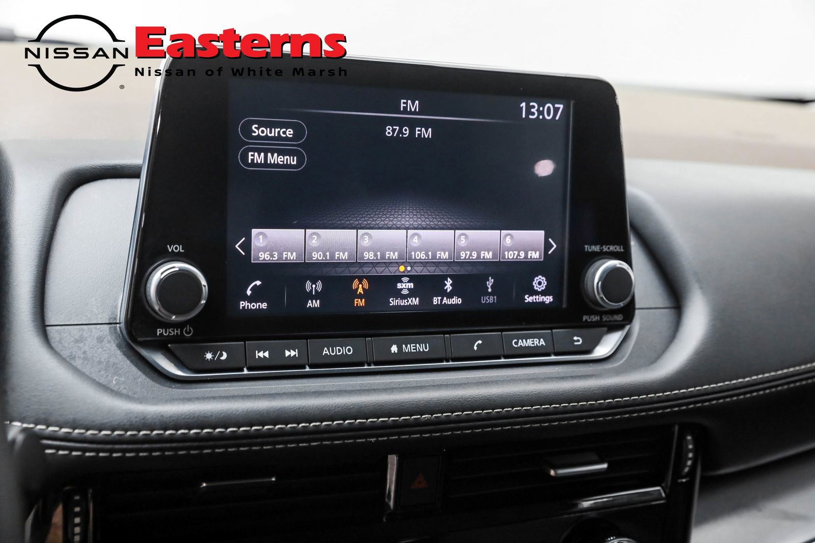 Used 2021 Nissan Rogue SV image 38