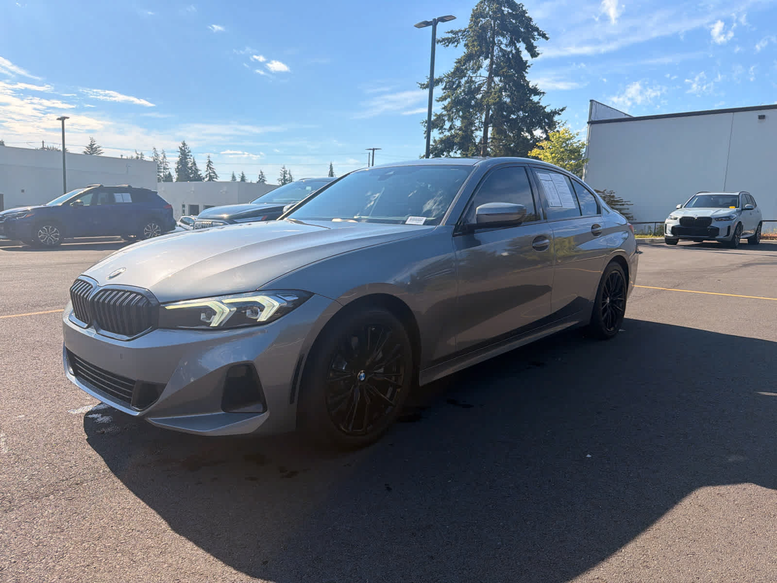 Used 2023 BMW 330i Sedan w/ Premium Package RWD image 2