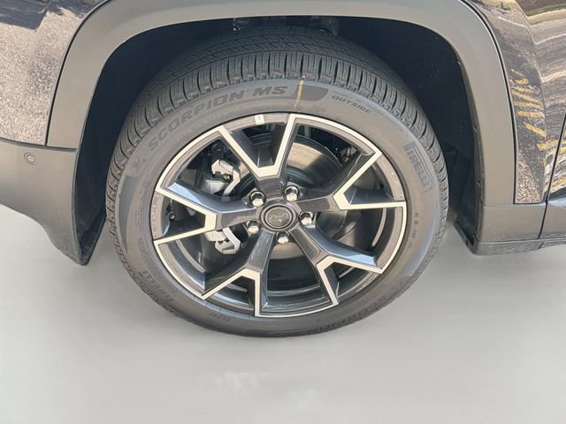 New 2026 Jeep Cherokee Overland w/ Advanced Pro Tech Group AWD/4WD image 34
