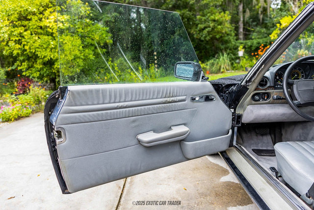 Used 1989 Mercedes-Benz 560 SL image 27