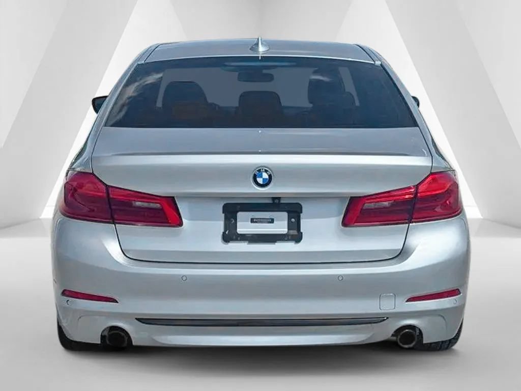 Used 2019 BMW 530i xDrive w/ Convenience Package AWD/4WD image 6