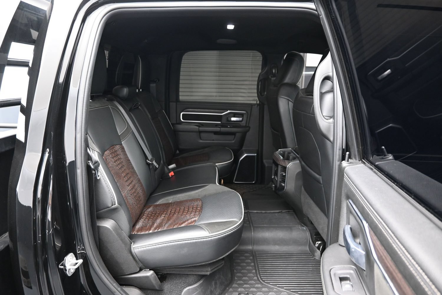 Used 2025 RAM 3500 Laramie w/ Night Edition AWD/4WD image 12
