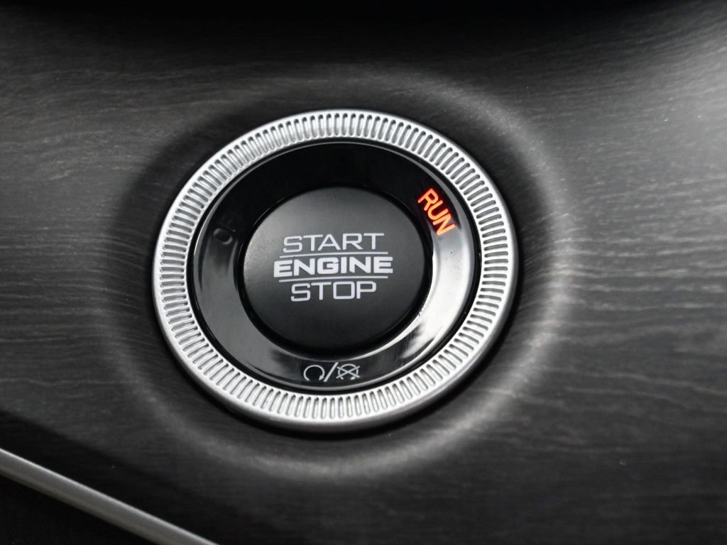 New 2025 Jeep Grand Cherokee Limited image 26