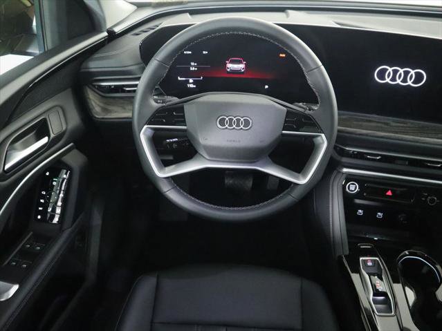 Used 2025 Audi Q5 Premium w/ Convenience Package AWD/4WD image 12