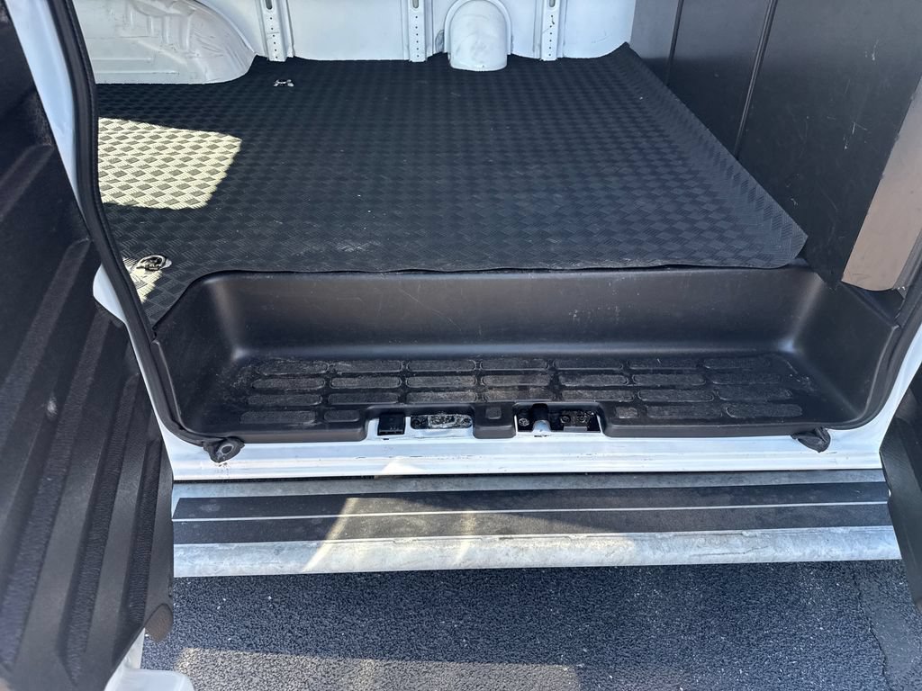Used 2025 GMC Savana 2500 w/ Driver Convenience Package RWD image 19