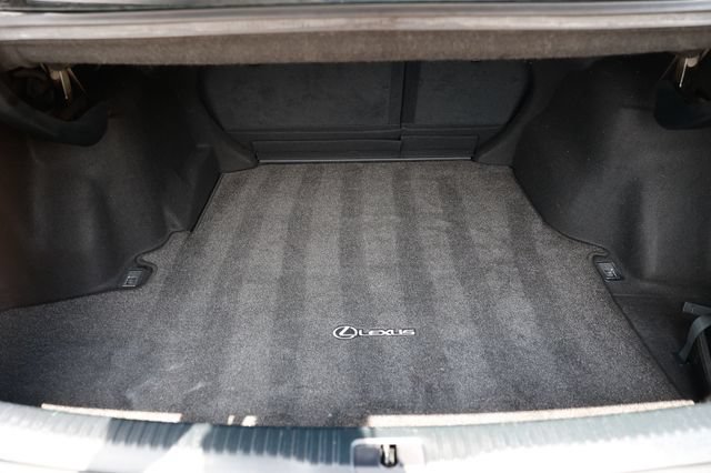 Used 2015 Lexus IS 350 w/ F-Sport Package RWD image 25