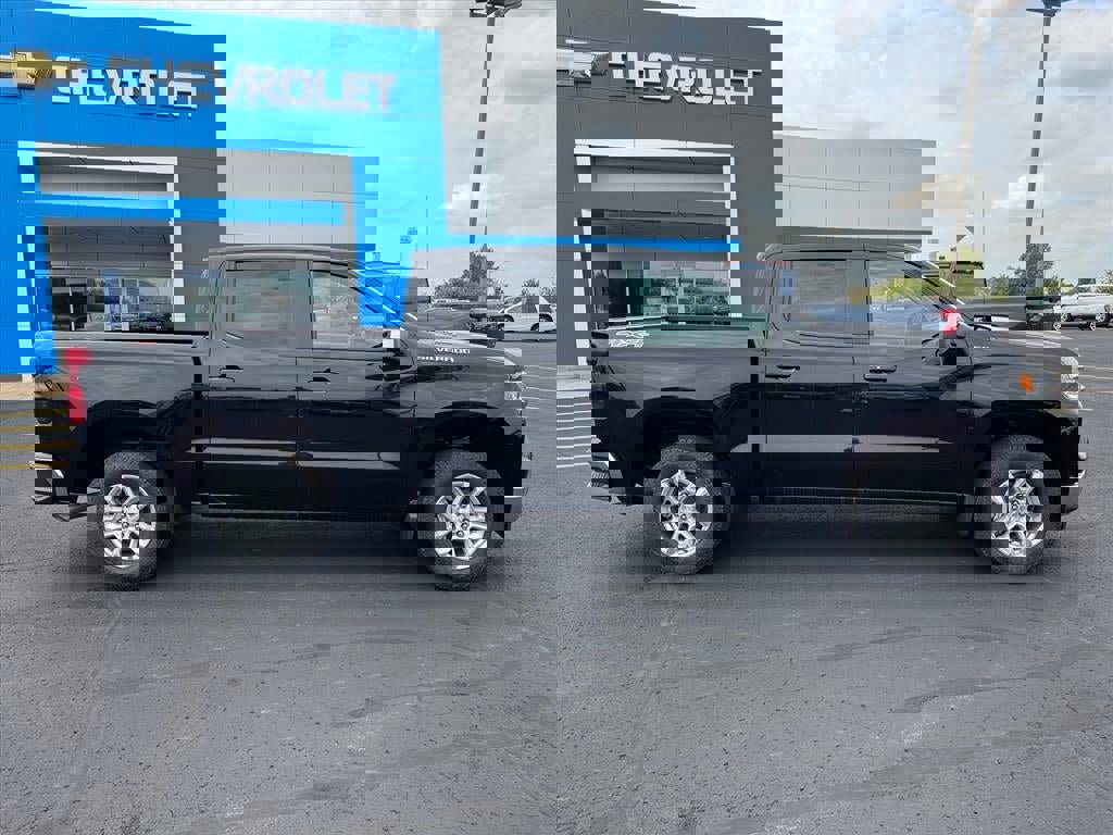 New 2026 Chevrolet Silverado 1500 LT image 2