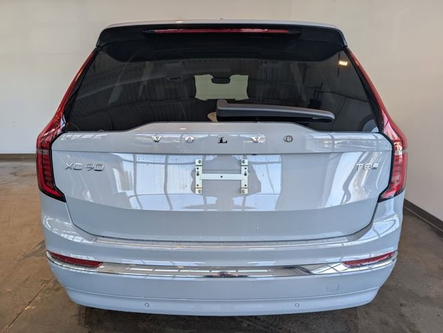 New 2026 Volvo XC90 T8 Plus w/ Protection Package Premier image 4