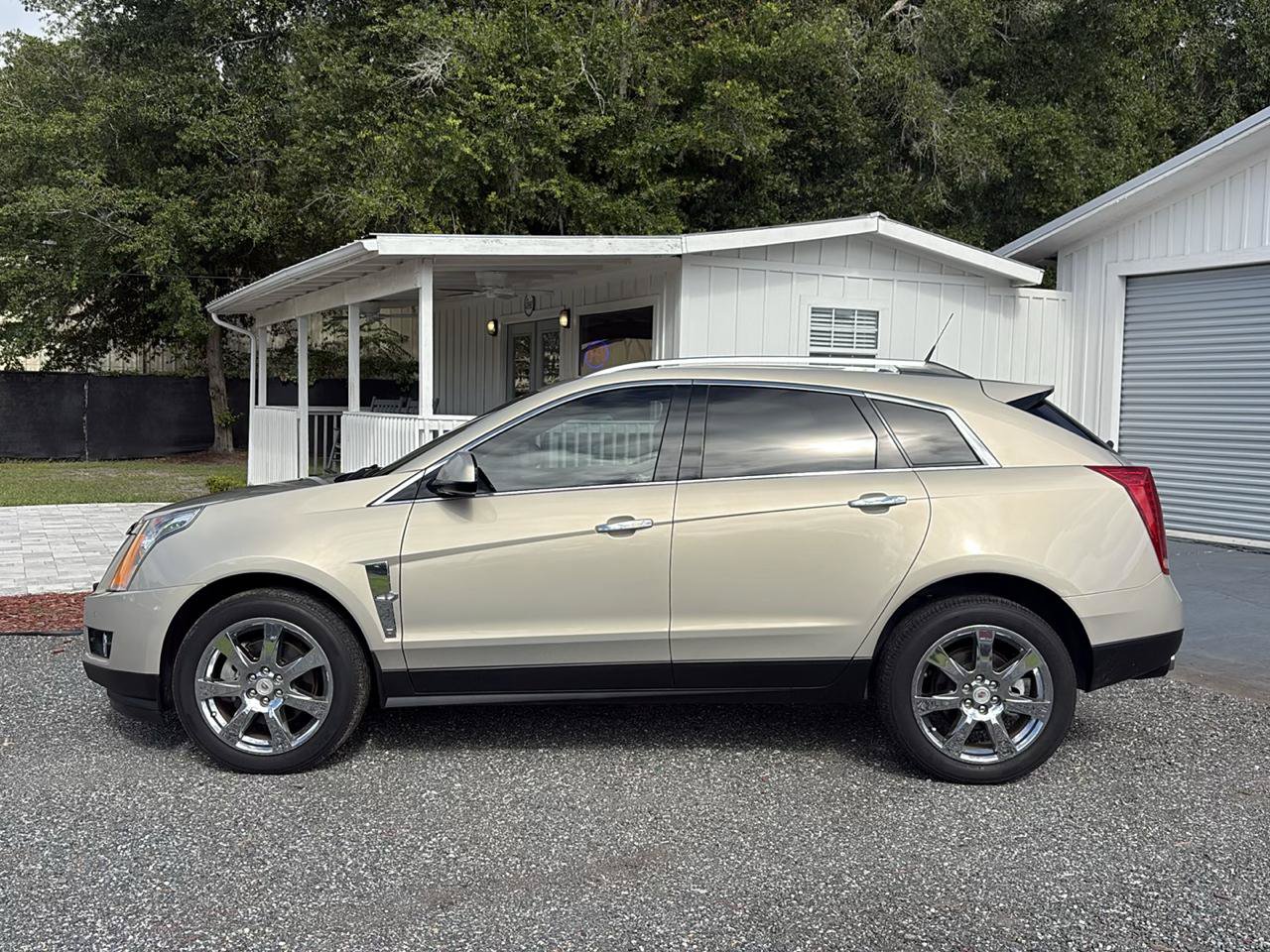 Used 2011 Cadillac SRX Performance FWD image 8