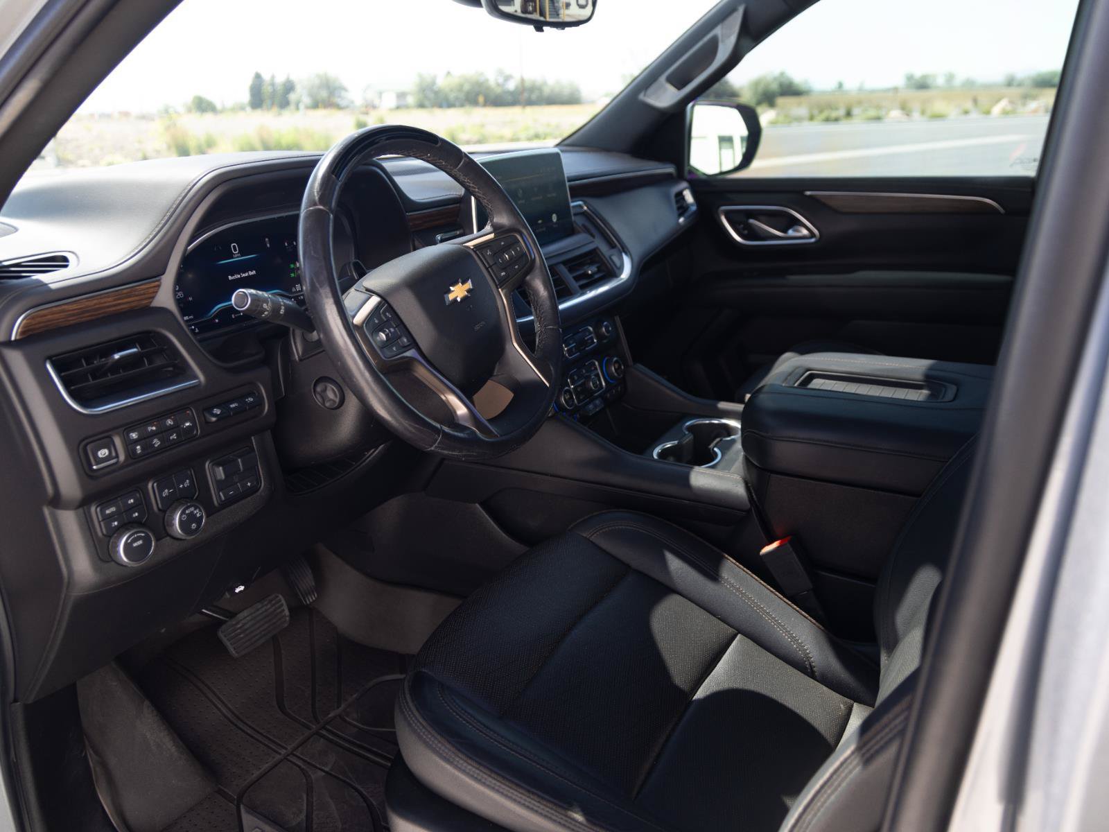 Used 2024 Chevrolet Tahoe High Country w/ Advanced Technology Package AWD/4WD image 10