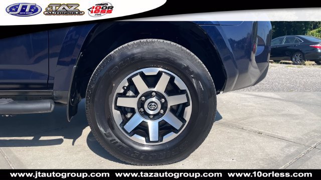 Used 2018 Toyota 4Runner TRD Off-Road Premium AWD/4WD image 9