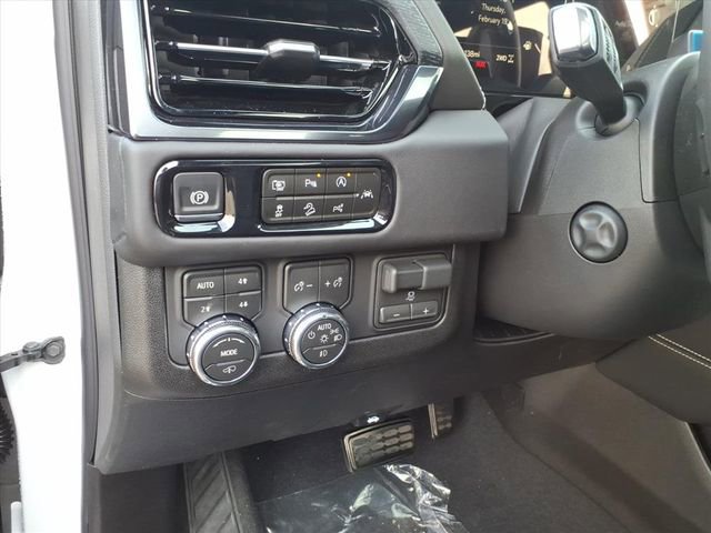 New 2026 GMC Yukon XL AT4 Ultimate AWD/4WD image 31