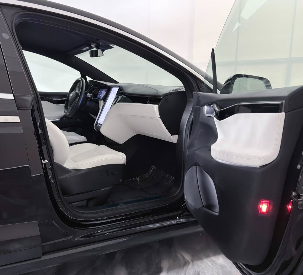 Used 2021 Tesla Model X Long Range AWD/4WD image 28