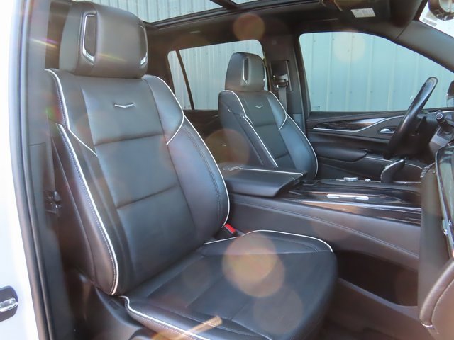 Used 2022 Cadillac Escalade ESV Sport image 25
