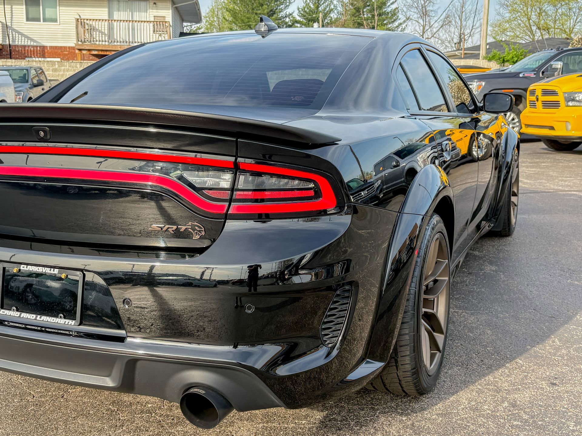 Used 2022 Dodge Charger SRT Hellcat w/ Carbon/Suede Interior Package RWD image 17