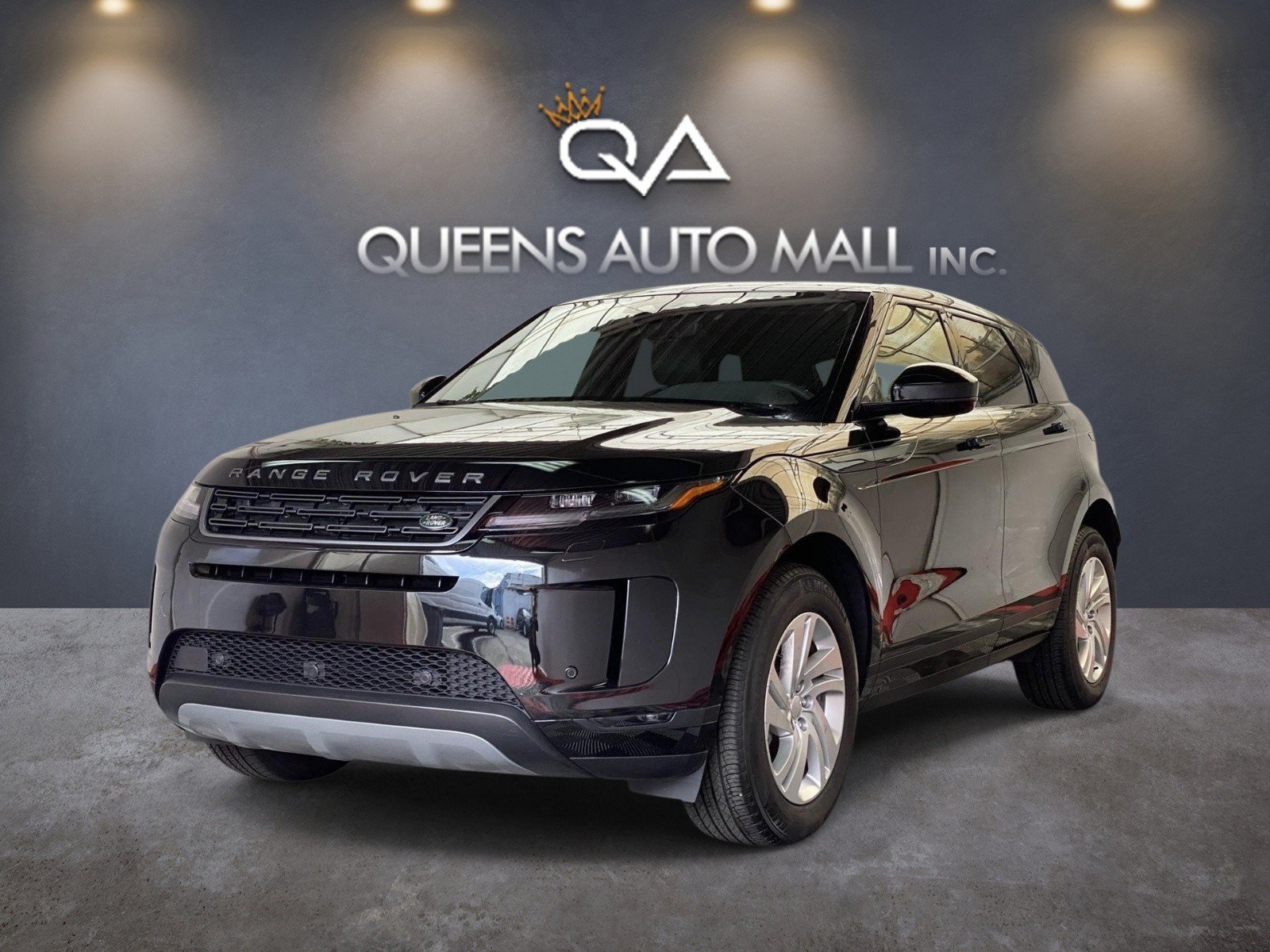 Used 2026 Land Rover Range Rover Evoque S AWD/4WD image 3