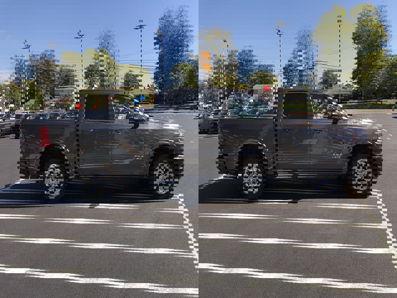 New 2026 RAM 1500 4x4 Crew Cab image 14
