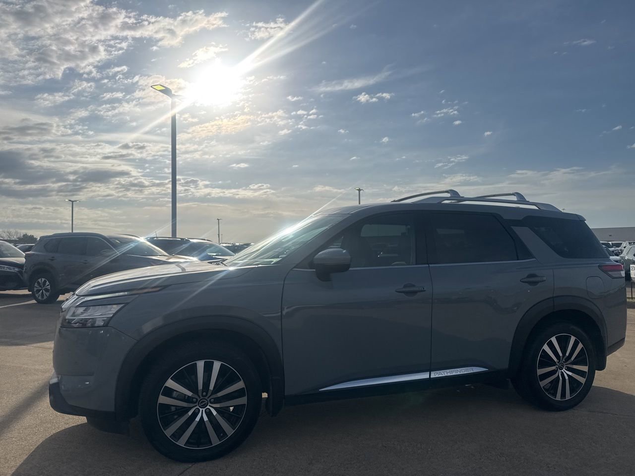 Certified 2023 Nissan Pathfinder Platinum w/ Cargo Package image 10