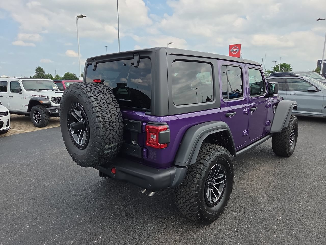 New 2026 Jeep Wrangler Unlimited Rubicon 392 w/ Dual Top Group AWD/4WD image 7