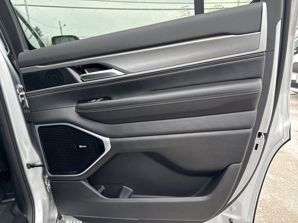 New 2026 Jeep Grand Wagoneer Limited image 30