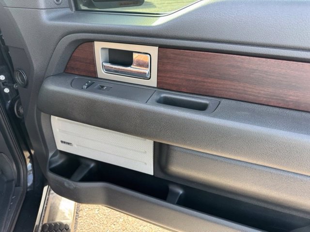 Used 2014 Ford F150 King Ranch w/ King Ranch Chrome Package AWD/4WD image 27