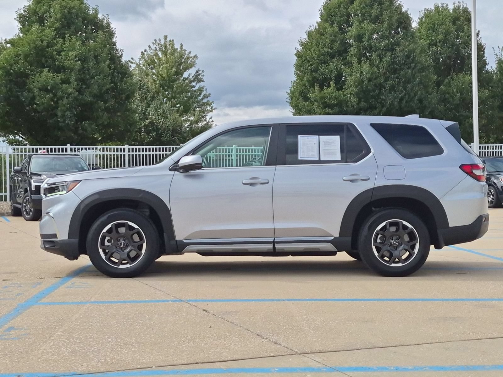 Certified 2025 Honda Pilot EX-L image 9