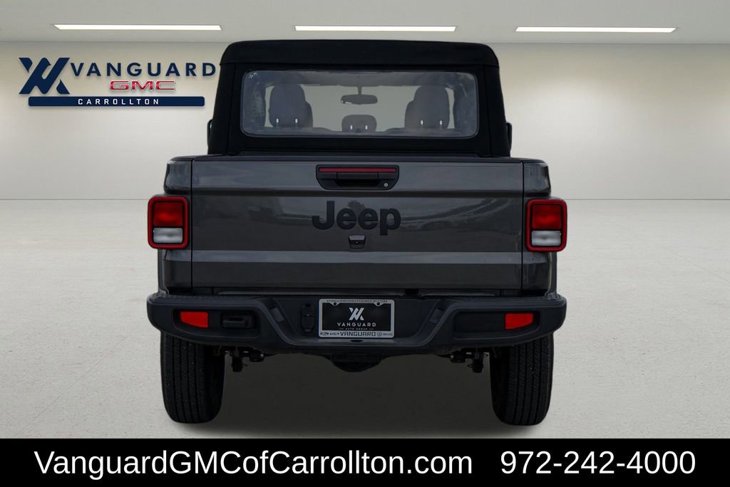 Used 2024 Jeep Gladiator Sport image 6